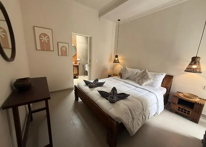 Villa De Cinta - - 6 Bedrooms - Heart Of *